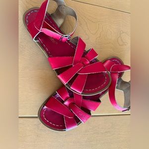 Salt Water sandals red women's size 6